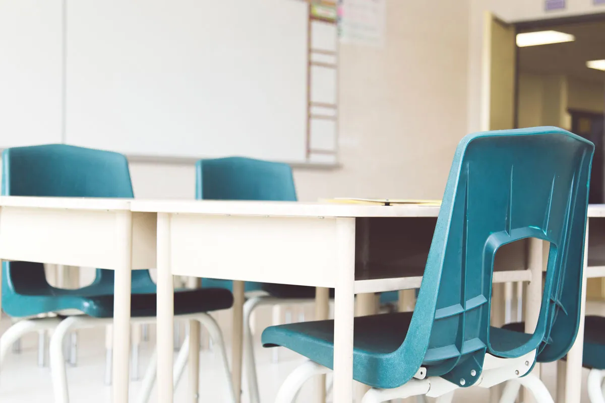  Buy the best types of school chairs at a cheap price 