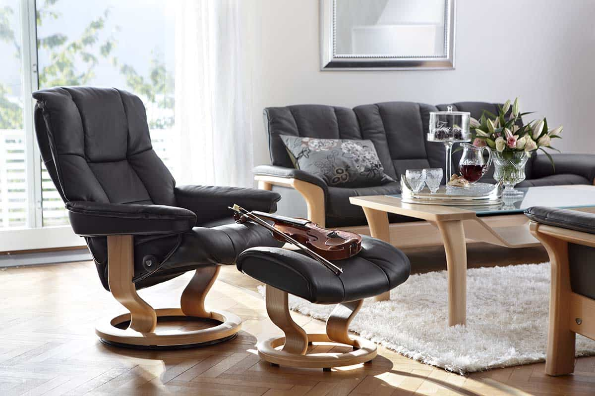  Buy and Current Sale Price of Swivel Leather Chair 