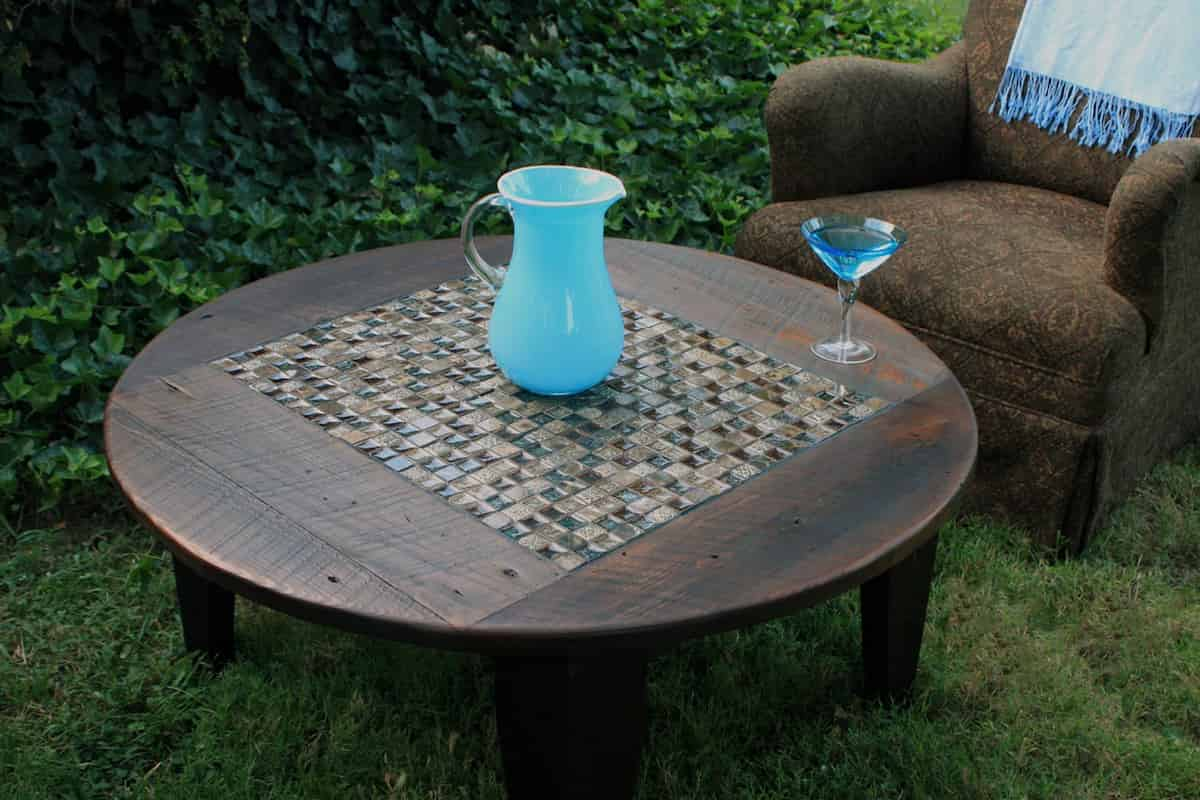  outdoor tile table and chairs+ The purchase price 