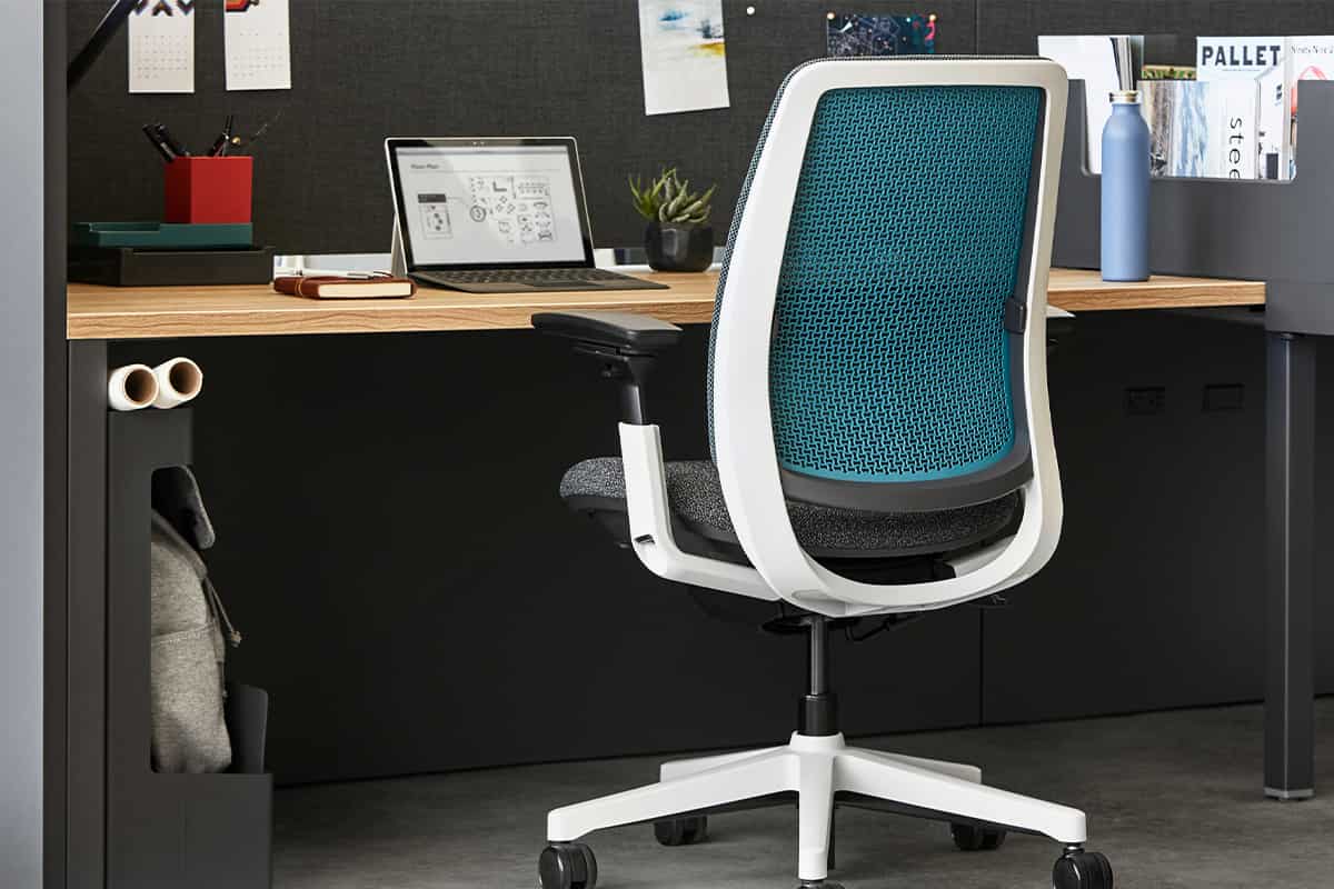  Buying an ergonomic office chair kneeling to avoid knees pain 
